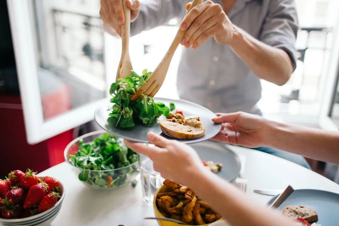 初夏应该吃什么_初夏宜吃的食物_初夏吃什么食物好