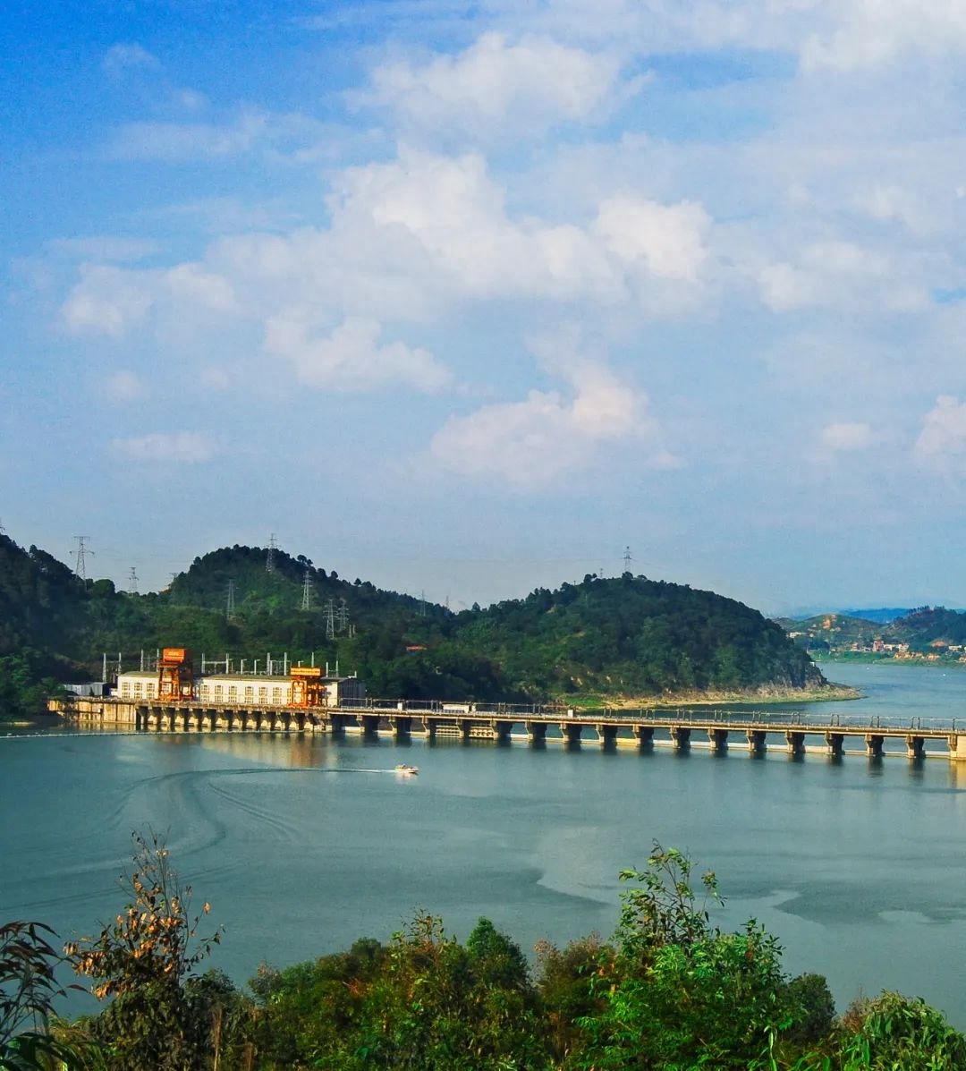 广西旅游玩去哪里最好_去广西旅游怎么玩_广西旅游必去