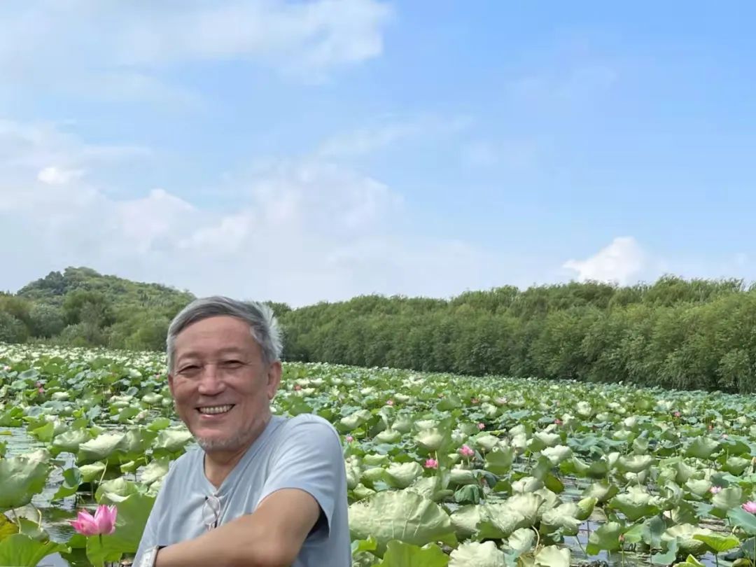 最美的荷花池塘怎么画_画一幅美丽的荷花池塘_荷花画美丽幅池塘怎么画