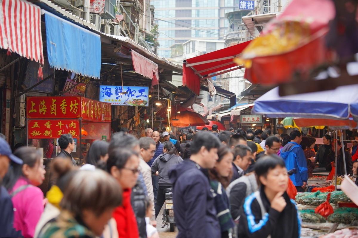 青岛美食街在哪里_青岛美食街叫什么名字_青岛本地人去的美食街