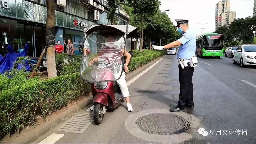 蓝牌电动车需要驾驶证吗_电动驾驶证车蓝牌需要什么条件_电动车蓝牌要驾照