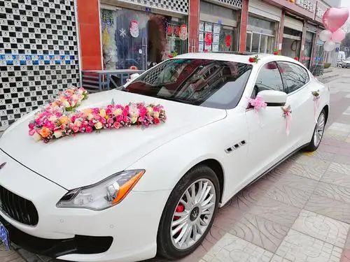 婚礼头车_婚礼头车鲜花装饰图片_婚礼头车一般是什么车