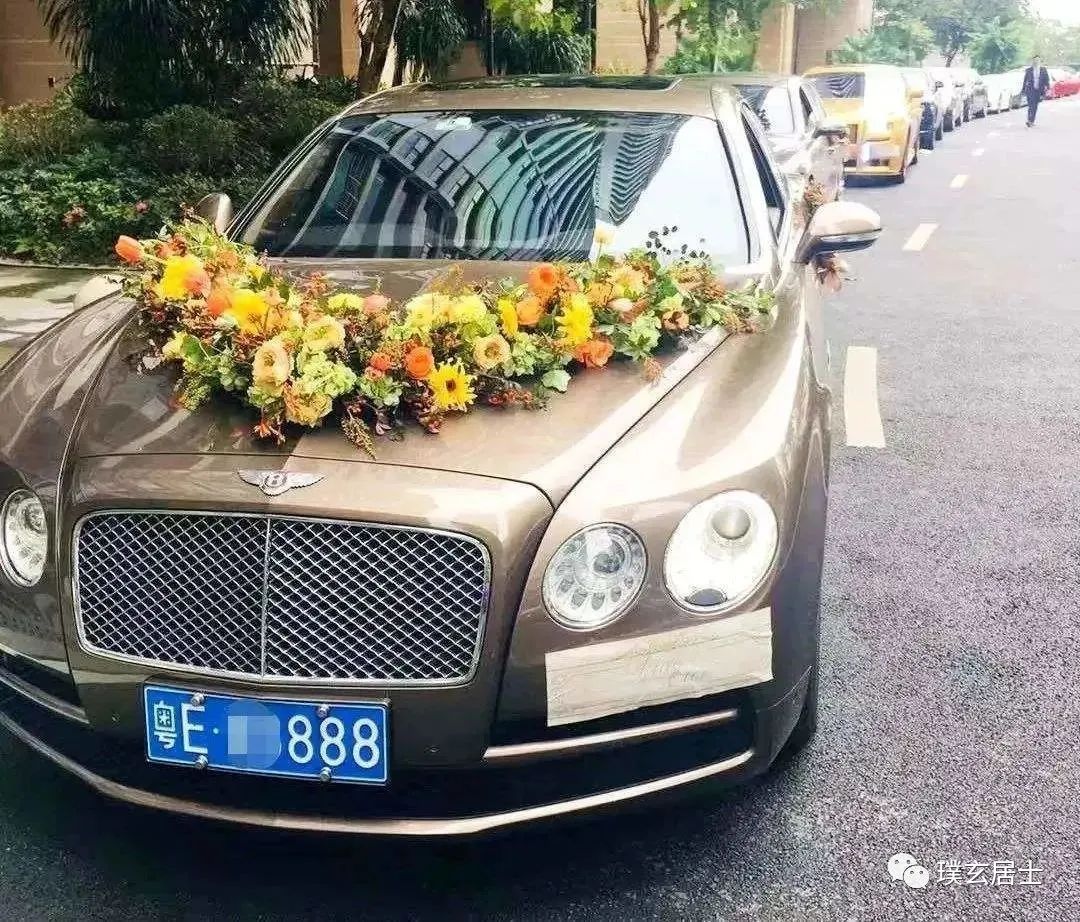 婚礼头车_婚礼头车鲜花装饰图片_婚礼头车一般是什么车