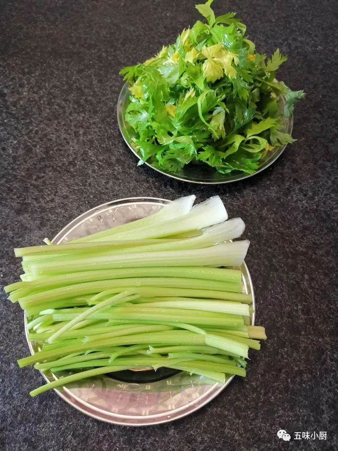 野芹菜怎么做好吃_好吃的芹菜做法_芹菜可以怎么做